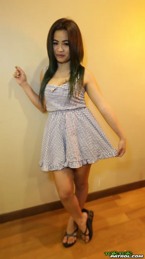 Asian cutie with raven-hair shows her hairy pussy and natural boobs  - Asian, Amateur, Pretty, Big Tits, Non Nude  - Photo 5