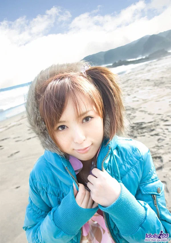 Japanese teen Namiki goes totally nude at various indoor and outdoor locations  - Japanese, Beach, Asian, Hairy, Teen, Outdoor, Cute, Panties, Upskirt, Close Up  - Photo 6