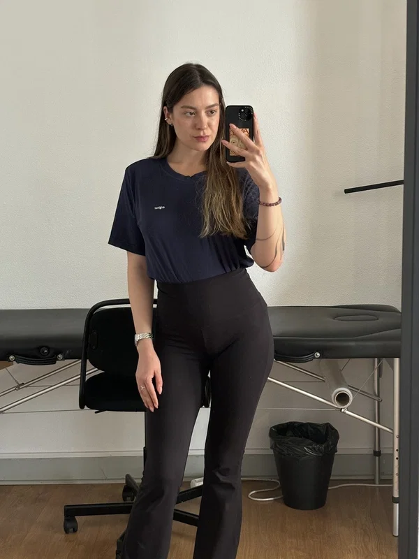 Sexy babe Scarlett Oharra flaunts her lovely booty and poses in a solo  - Selfie, Tattoo, Amateur, Non Nude, Model, Beautiful, Skinny, Legs, Ass, Sexy  - Photo 3