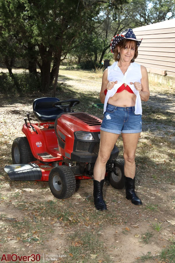 Horny granny in cowgirl hat Lynn shows her big tits and poses naked outdoors  - Mature, Curvy, Chubby, Outdoor, Shorts, Short Hair, Amateur, Thick, BBW, Natural Tits  - Photo 3