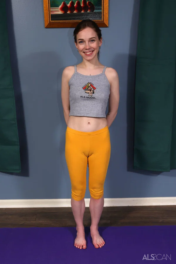 Nice teen Venus Vixen pisses on the floor after doing yoga and toying her cunt  - Yoga, Amateur, Cameltoe, Yoga Pants, Teen, Cute, Spreading, Clothed, Pussy, Tiny Tits  - Photo 2