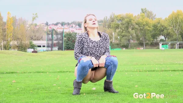 Jeans clad Bianca pulls sown her pants showing bare pussy to pee in public  - Pissing, Public, Jeans, European, Pussy, Close Up, Babe, Hairy, Clothed, Blonde  - Photo 3