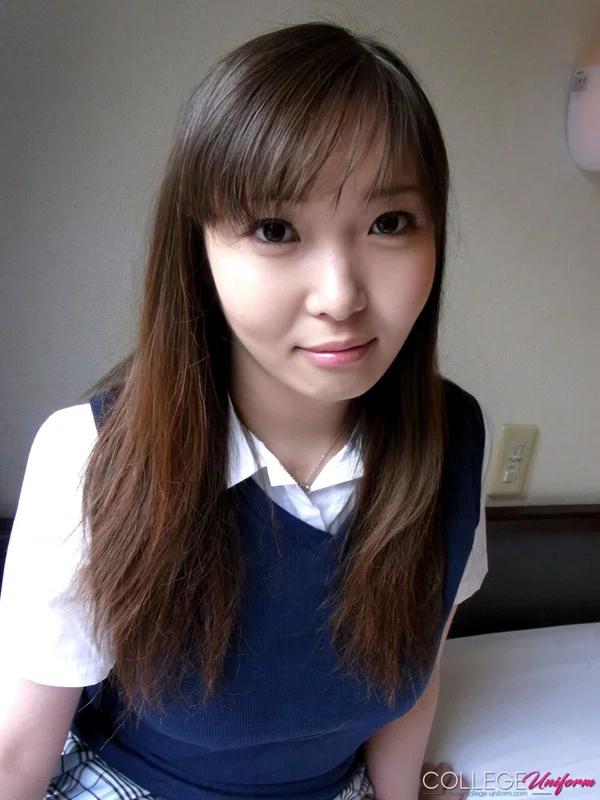 Japanese coed Haruka Ohsawa frees her full breasts before a POV blowjob  - Japanese, Schoolgirl, College, Uniform  - Photo 3