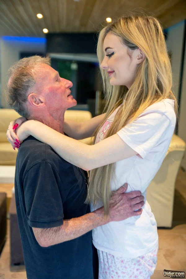 Teenage vixen Baby Kxtten gets fucked by a tiny grandpa while standing  - Old Young, Teen, Old Man, Tattoo, Big Cock, Petite, Pool, Blonde, Ass, Skinny  - Photo 1