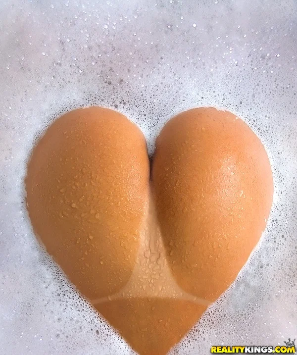 Slippy teenage girl Alyssa Reece stripping down and taking bath  - Ass, Bath, Teen, Babe, Solo, Face, Legs, PAWG, Cute, Tiny Tits  - Photo 14