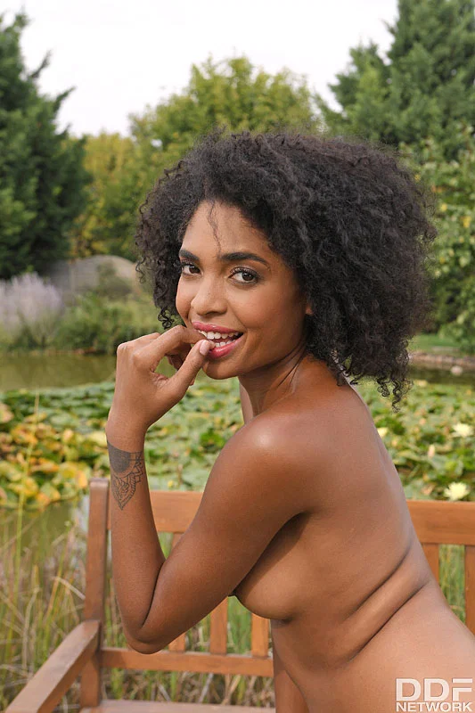 Black girl Luna Corazon spreads her pussy after getting naked on garden bench  - Brazilian, Ebony, Outdoor, Shorts, African, Big Tits, Spreading, Babe, Brunette, Pussy  - Photo 7