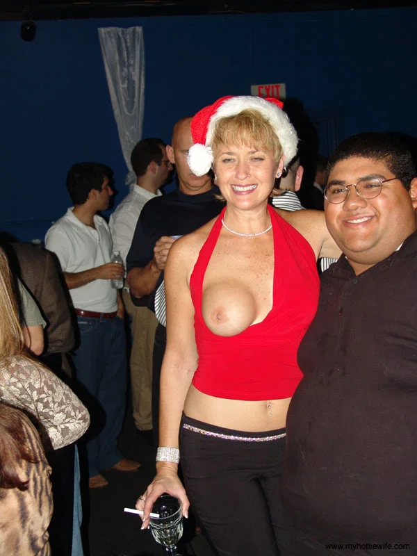 Mature Double Dee gets naughty & shows her round tits in a bar on Xmas Eve  - Party, Amateur, Groupsex, MILF, Upskirt, Short Hair, Panties, Skirt, Curly, Close Up  - Photo 3