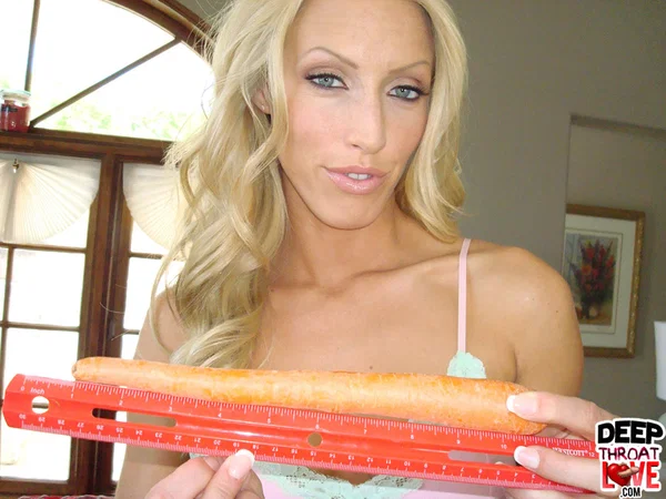 Blonde MILF showing her oral sex skills with some vegetables and fruits  - MILF, Blonde, Babe, Beautiful, Solo, Cute, Teen  - Photo 4