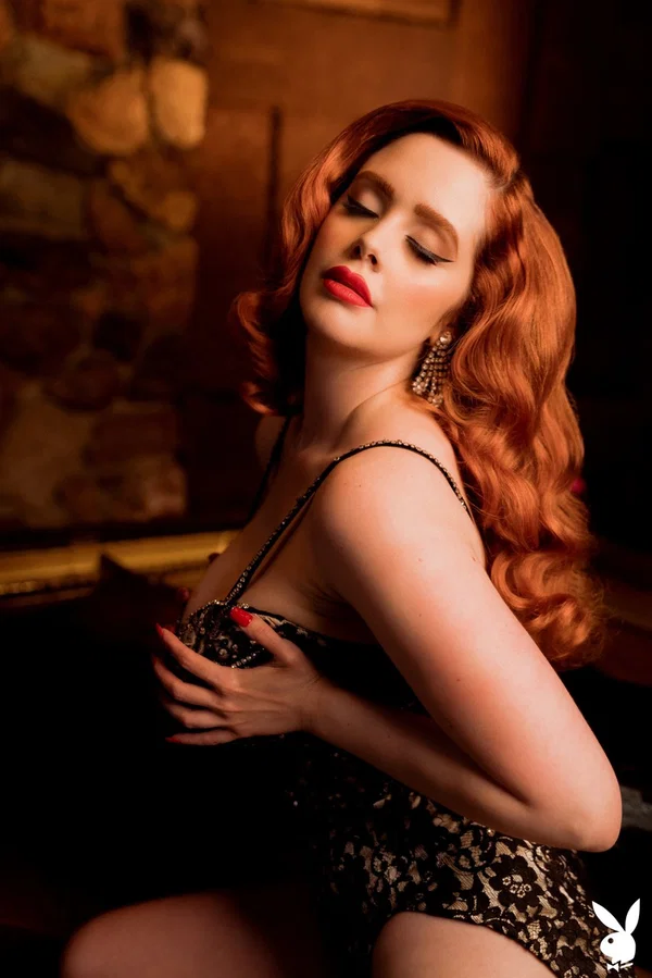 Glamorous ginger Minxie stripping and flaunting her big natural tits  - Redhead, Centerfold, High Heels, Non Nude, Big Tits, Legs, Ass, PAWG, Curly, Babe  - Photo 4