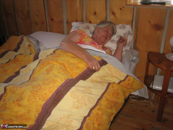 Obese granny Girdle Goddess wakes up from a nap and precedes to strip naked  - Granny, SSBBW, BBW, Amateur, Skirt, Chubby, European, Thick, Curvy, Glasses  - Photo 1