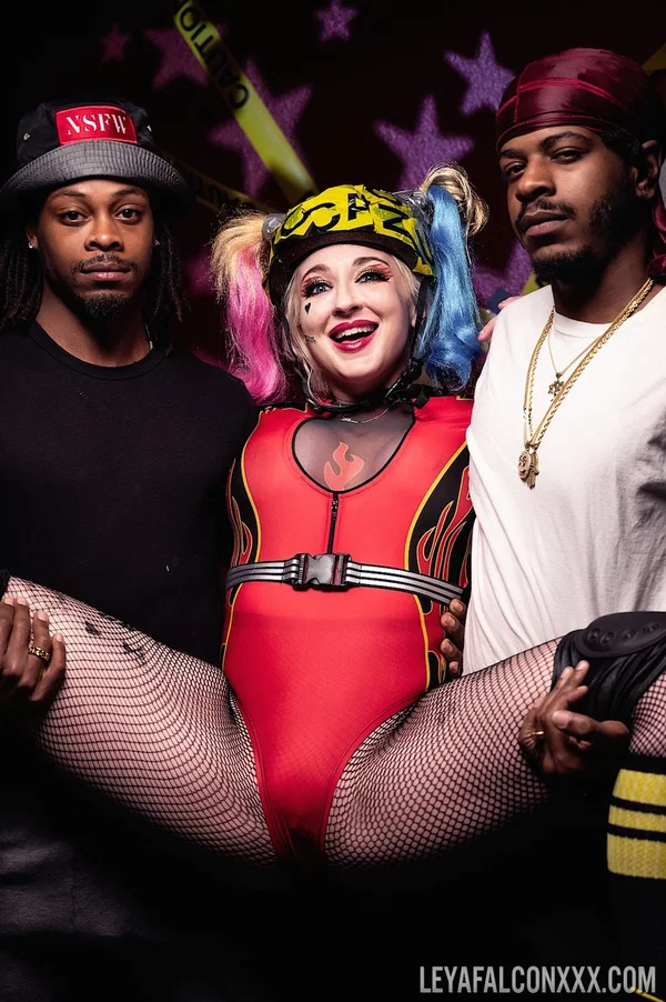 Sexy pornstar in a helmet Leya Falcon gets blacked by two horny dudes  - Big Cock, Anal, Interracial, Groupsex, Pantyhose, Blonde, Big Tits, Ass Fucking, Doggy Style, Ass  - Photo 4