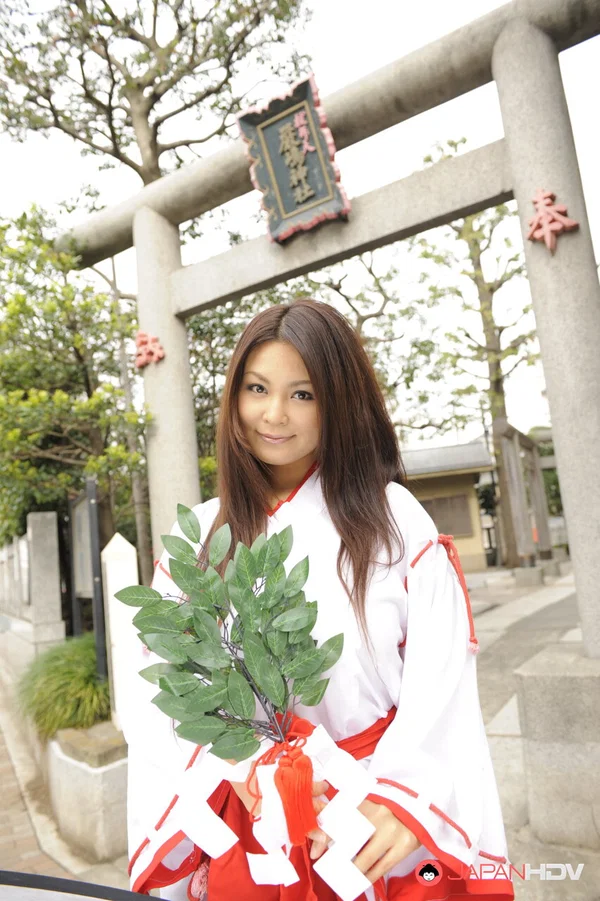 Japanese MILF Airi Ai exposes her upskirt pussy at a Shinto shrine  - Japanese, MILF, Asian, Upskirt, Hairy, Public, Non Nude, Babe, Beautiful, Solo  - Photo 3