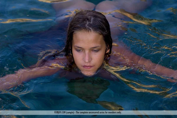 Naked teen Simona sinks to her neck in crystal clear water  - Outdoor, Beautiful, Hairy, Teen, Oiled, Babe, European, Brunette, Glamour, Cute  - Photo 16