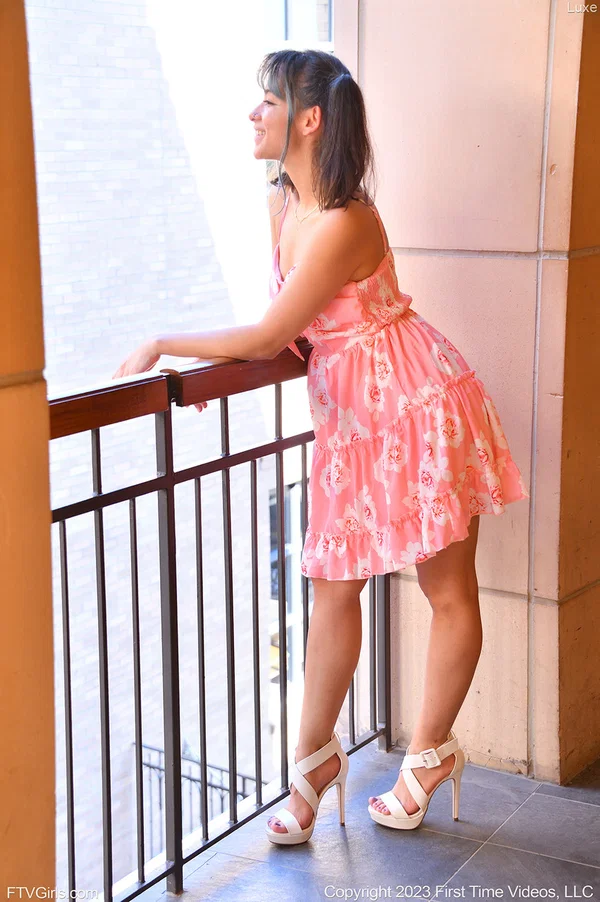 Brunette chick Luxe exposes her pussy while out in public  - Shorts, Public, Pussy, Jeans, Amateur, Pigtails, High Heels, Clothed, Spreading, Outdoor  - Photo 15
