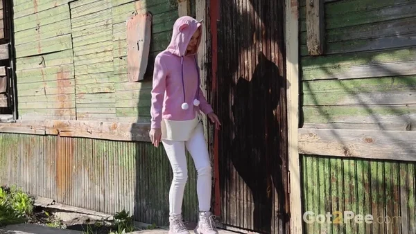 White girl Miss Kapriz takes a badly needed piss on a window sill  - Pissing, Jeans, Outdoor, Close Up, Shaved, Ass, European, Skinny, Non Nude, Pussy  - Photo 1