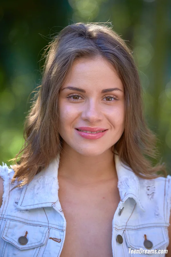 Teen Dreams starring Emma Brown Nude Pics  - Amateur, Beautiful, Cute, Undressing, Teen, Petite, Outdoor, Babe, Jeans, Russian  - Photo 5