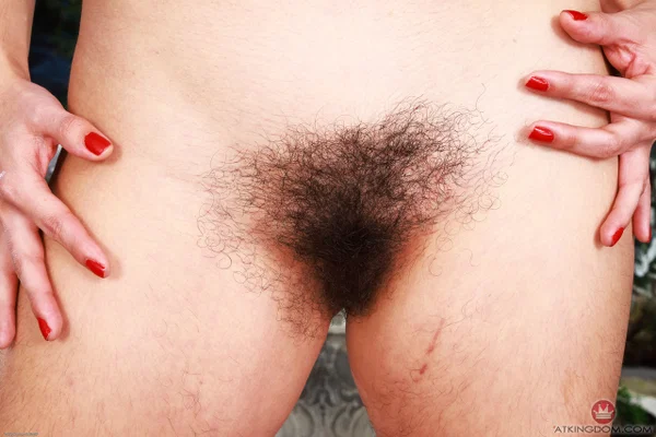 Amateur girl Lucy Sunflower spreads her bush before taking a pee in the backyard  - Mature, Pissing, Hairy, Latina, Amateur, Sexy, Pussy, Spreading, Outdoor, Brunette  - Photo 5