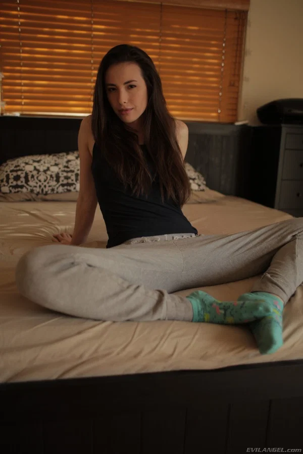 Brunette American pornstar Casey Calvert fingering her ass in the bed  - Close Up, Anal, Feet, Pussy, Brunette, Pornstar, Ass, Clothed, Armpit, Natural Tits  - Photo 2