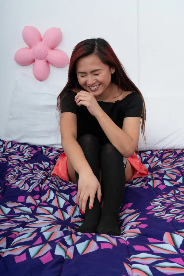Exotic Asian teen Elle Voneva strips & flaunts her hot feet, big ass & holes  - Asian, Feet, Amateur, Teen, Big Clit, Petite, Cute, Skirt, Pussy, Tiny Tits  - Photo 1