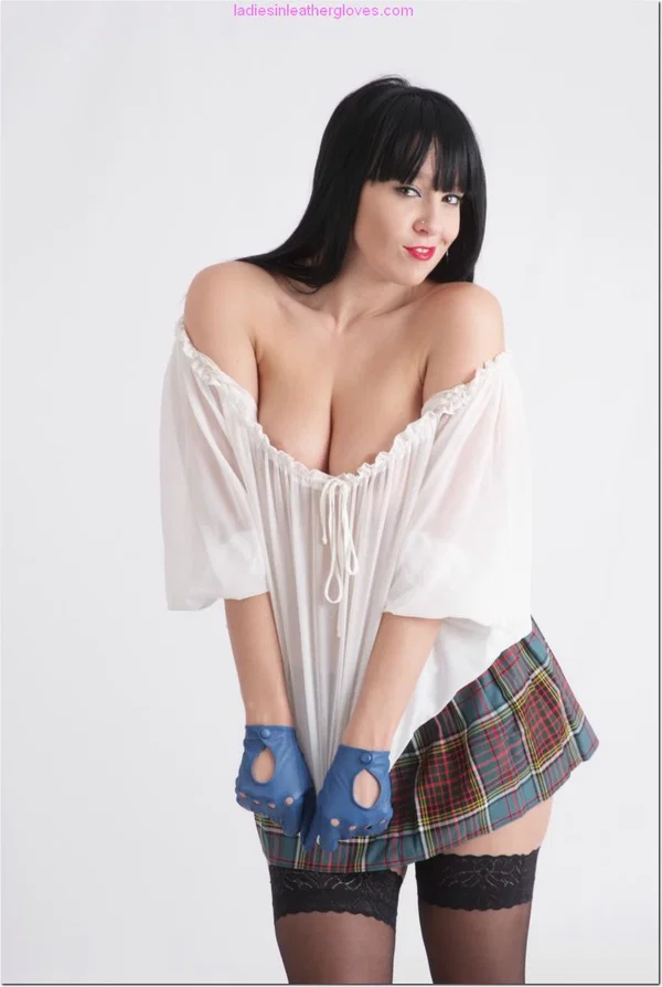 Dark haired girl Sammi Jo exposes her nice tits in leather gloves and a skirt  - Fetish, Babe, Skirt, Stockings, Clothed, Brunette, Big Tits, Leather, Face, Beautiful  - Photo 12