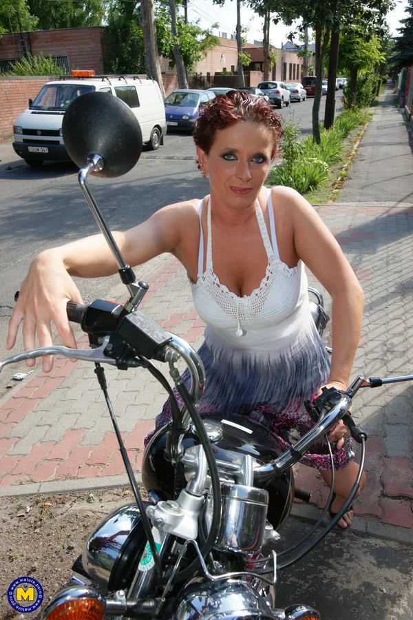 Horny housewife Klaudia shows her ruined anus while fucking & gets creampied  - Housewife, Mature, Creampie, Close Up, Short Hair, Hardcore, Pussy, Curly, Blowjob, Public  - Photo 20