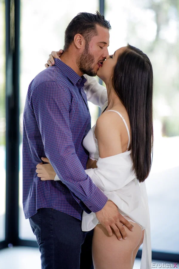 Wicked performed by Alina Lopez Hot Porn Pics  - Kissing, Reality, Blowjob, Teen, Sexy, Latina, Lingerie, Erotic, Pornstar, Brunette  - Photo 9