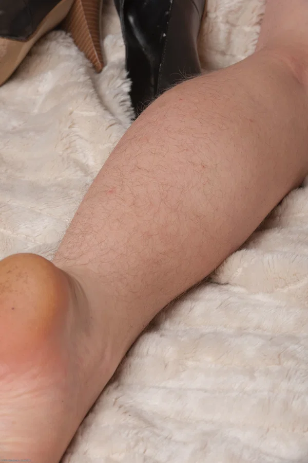Hairy teen Riki Rocket shows her hairy legs and bush while naked on a bed  - Hairy, Teen, Amateur, White, Sexy, Cute, Blonde  - Photo 14
