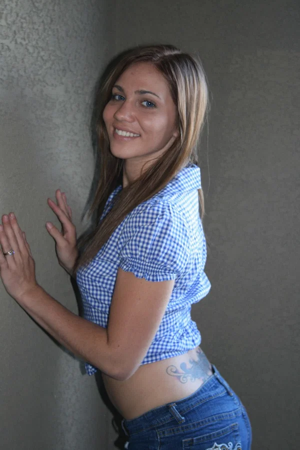 Gorgeous amateur teen flaunts her tattoos & her curvy ass in a sexy striptease  - Amateur, Solo, Non Nude, Shorts, Brunette, Undressing, Perfect, Cute, Teen, Petite  - Photo 3