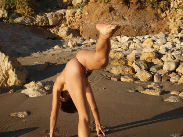 Met Art performed by Anna AM Nude Photos  - Beach, Hairy, Outdoor, Petite, Teen, Model, Babe, Glamour, Brunette, Beautiful  - Photo 5
