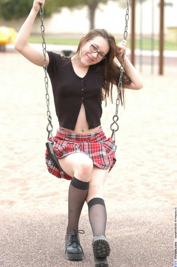 Cute schoolgirl Sindy exposes her cunt and spreads it on a swing outdoors  - Schoolgirl, Upskirt, Socks, Uniform, Cameltoe, Glasses, Big Clit, Pussy, Babe, Beautiful  - Photo 5