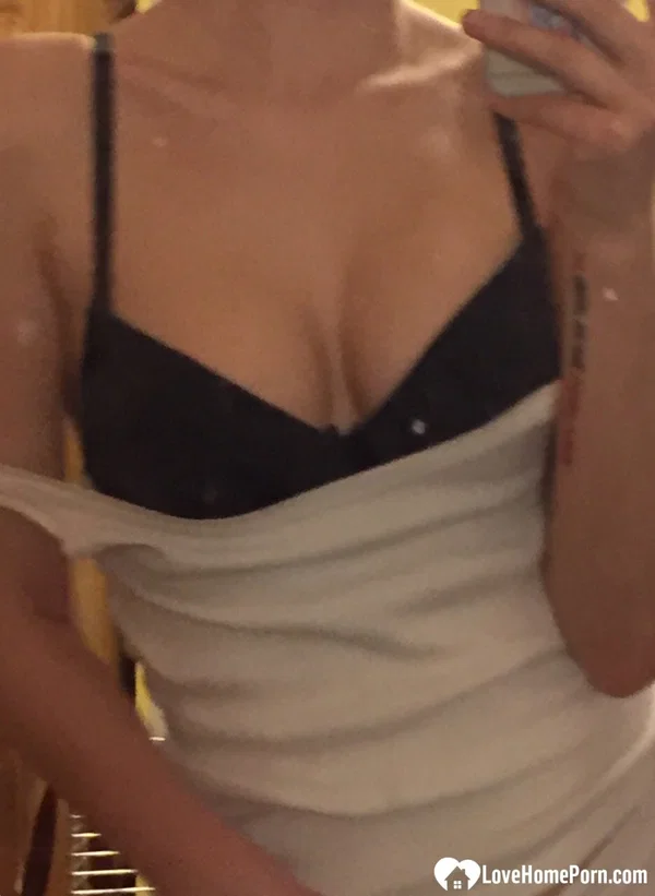 Sweet inked teen Morena Marianotarta strips naked and poses in the mirror  - Homemade, Amateur, Non Nude, Pussy  - Photo 10
