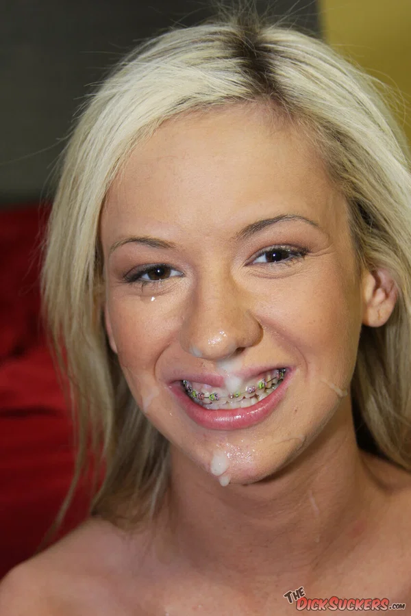 Mr POV performed by Kaylee Hilton Naked Pics  - Petite, POV, Reality, Handjob, Blowjob, Non Nude, Pornstar, Legs, Spreading, Blonde  - Photo 20