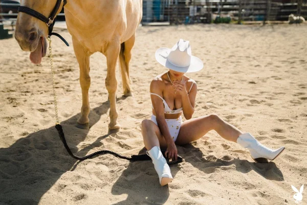 Petite teen Mia Valentine exposes her juggs and fantastic curves on a ranch  - Farm, Uniform, Short Hair, Outdoor, Babe, Centerfold, Natural Tits, Pussy, Big Tits, High Heels  - Photo 4