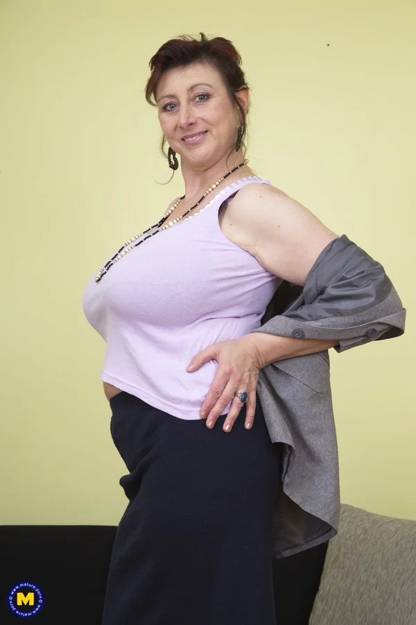 Amateur mature Jana P revels her massive breasts and plays with a toy  - Mature, Big Tits, Spreading, Amateur, Nipples, Stockings, Redhead, Pussy, PAWG, Dildo  - Photo 2