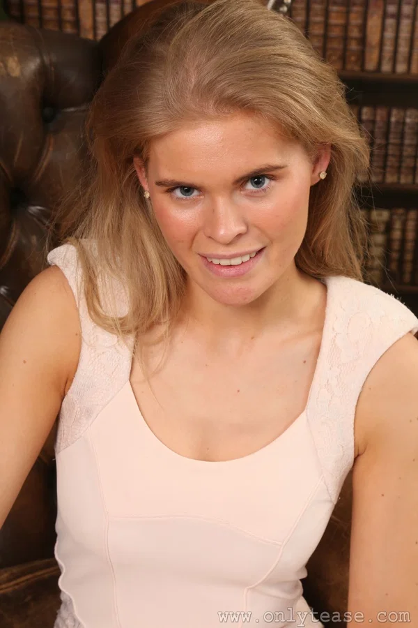 Skinny chick Tayla doffs her tight dress and poses in see through pantyhose  - Pantyhose, Beautiful, Upskirt, Non Nude, PAWG, Ass, Clothed, Skirt, High Heels, Panties  - Photo 3