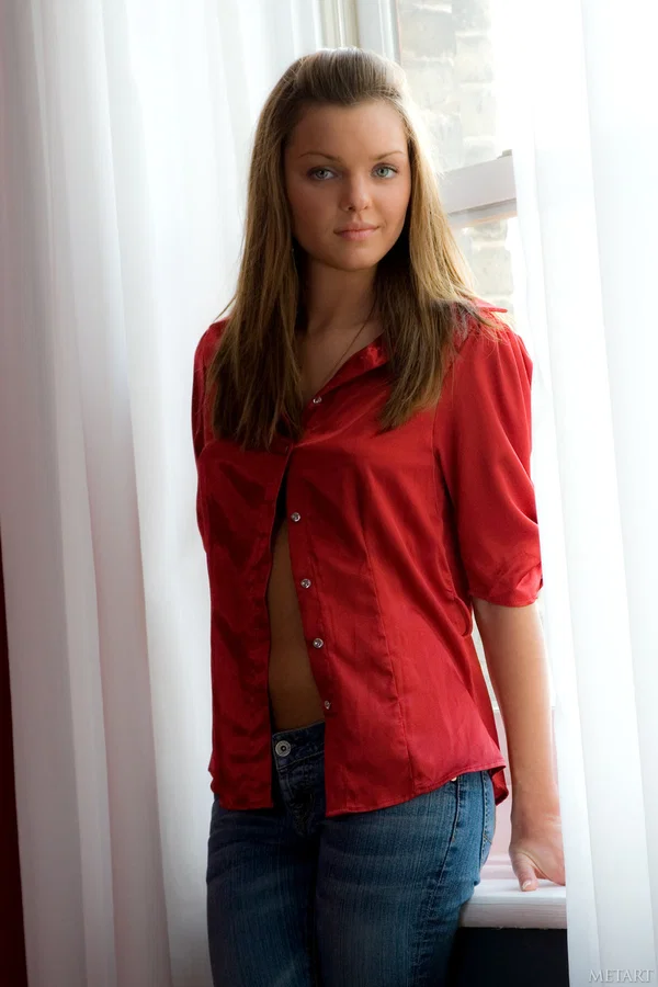 Met Art performed by Michelle C Sex Photos  - Babe, Sexy, Beautiful, Undressing, Brunette, Jeans, Cute, Solo, Model, Panties  - Photo 1