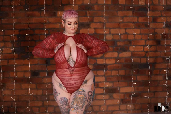Fatty babe Galda Lou strips off her sexy lingerie & flaunts tattooed hot body  - BBW, Tattoo, Chubby, Curvy, Short Hair, Thick, MILF, PAWG, Lingerie, Ass  - Photo 1