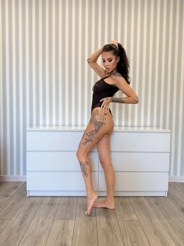 OnlyFans Kira XX featuring Kira XX Hot Gallery  - Lingerie, Amateur, Tattoo, Sexy, Skinny, Ass, Feet, Legs, Stockings, PAWG  - Photo 5
