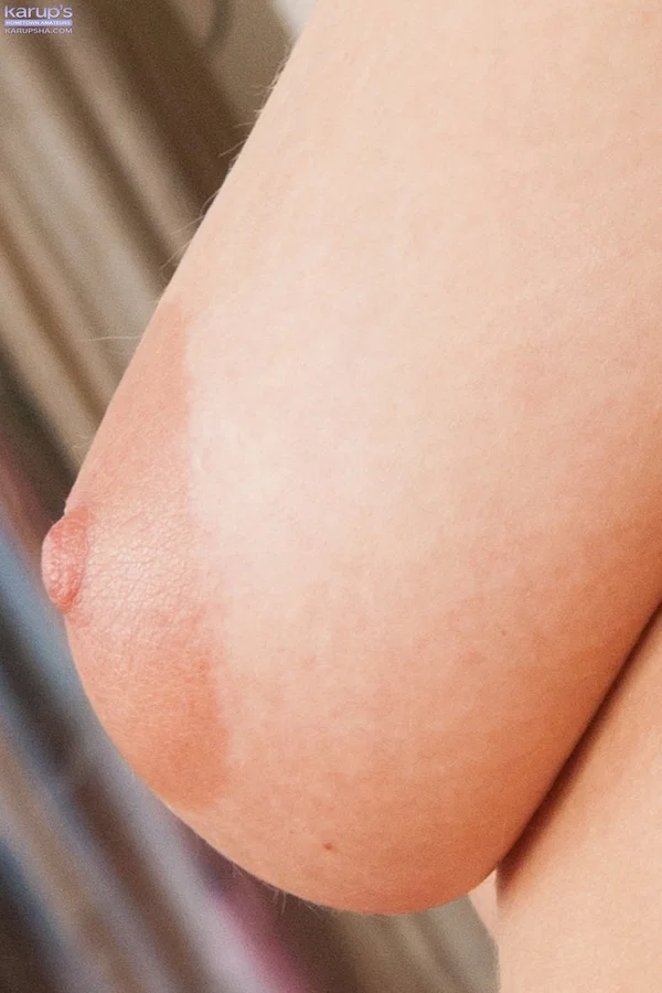 Sexy cheerleader Jasmine Delatori strips & spreads her shaved pussy up close  - Cheerleader, Sports, Close Up, Teen, Petite, Amateur, Panties, Ass, Asshole, Spreading  - Photo 17