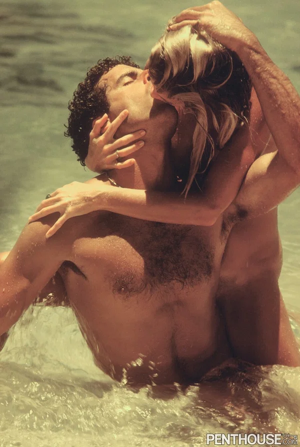 Skinny dipping Teri Christiansen & her man enjoy erotic wet fuck in the water  - Beach, Wet, Ass, Blowjob, Outdoor, Bikini, Pornstar, Model, Feet, Pussy  - Photo 2