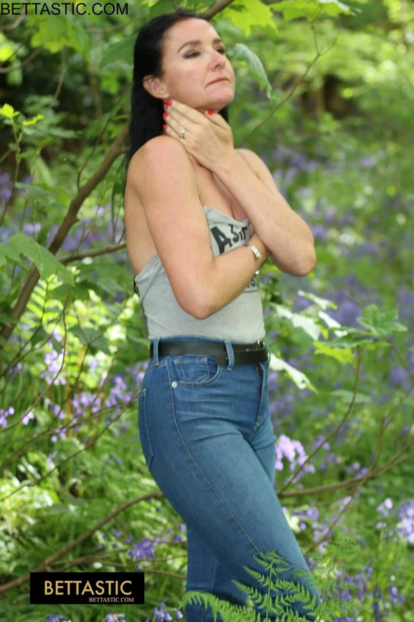 Gorgeous brunette Bettastic poses outdoors in a strapless top & tight jeans  - Amateur, Jeans, Outdoor, Beautiful, PAWG, Clothed, Ass, Babe, Non Nude, Solo  - Photo 1