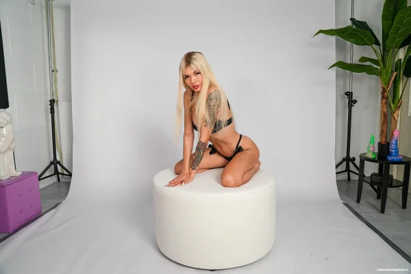 Blonde girl and her photographer have sexual relations during a shoot  - Dutch, Blowjob, Cumshot, Tattoo, Amateur, Blonde, Hardcore, Skinny, Lingerie, Ass Fucking  - Photo 4