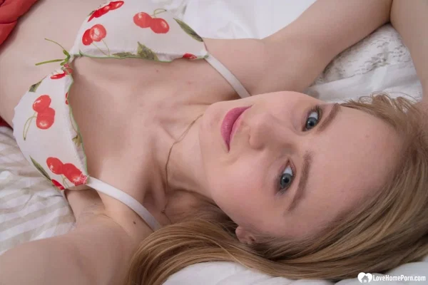 Skinny babe takes nude selfies while sucking her dildo & toying her pussy  - Homemade, Teen, Skinny, Natural Tits, Glasses, Shaved, Babe, Beautiful, Solo, Pussy  - Photo 10