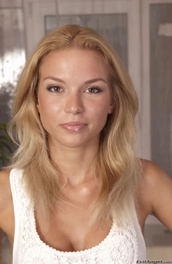 Tanned Russian girl and beautiful friend come to guy for anal threesome  - Threesome, Ass, Russian, High Heels, Anal Gape, Groupsex, Doggy Style, Skinny, Anal, Ass Fucking  - Photo 1