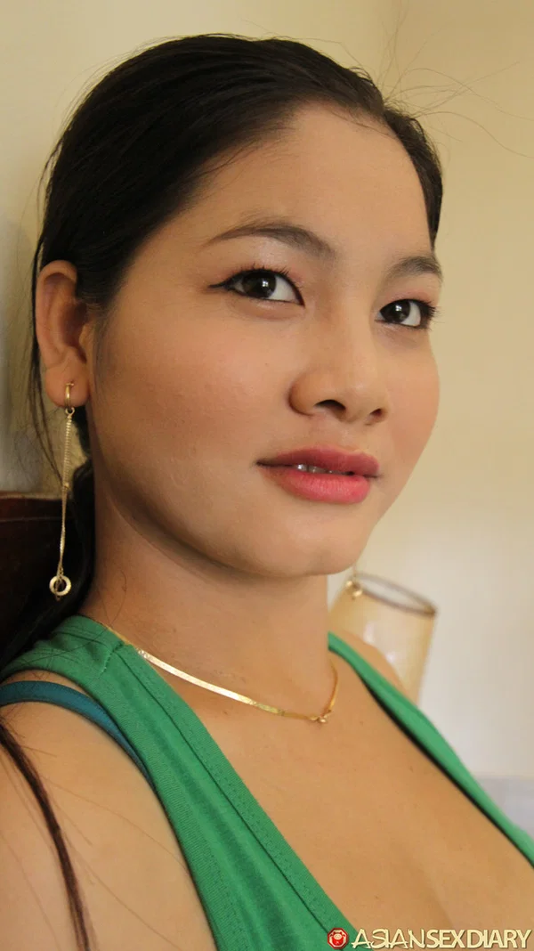 Chubby Thai girl Nga shows her big tits and spreads her legs for a cock  - Curvy, Thick, Hairy, Chubby, Asian, BBW, Big Tits, Missionary, Panties, Face  - Photo 4