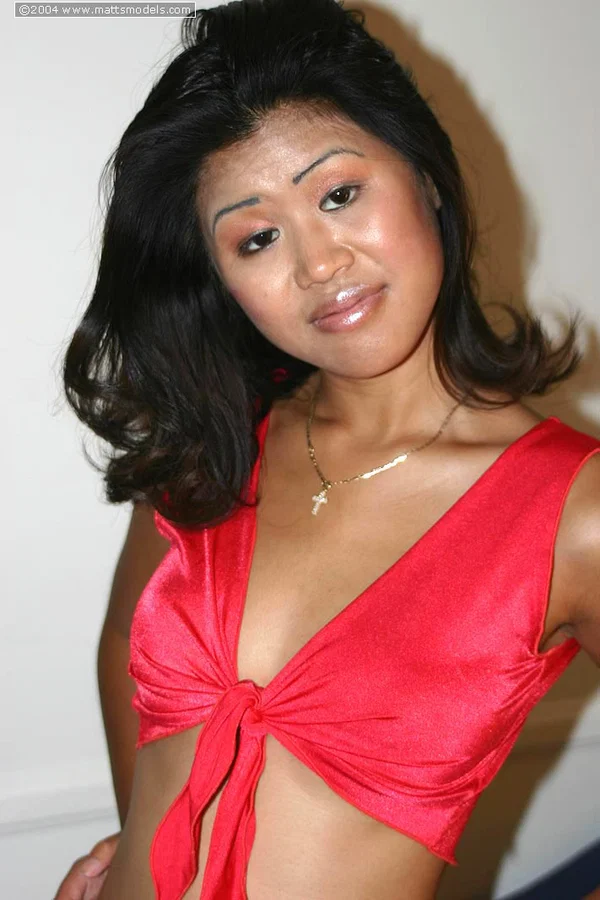 Cute Asian girl Asia displays her flexibility during her first nude gig  - Asian, Amateur, Babe, Big Tits, Pussy, Spreading, Nipples, Feet, Brunette, Close Up  - Photo 3
