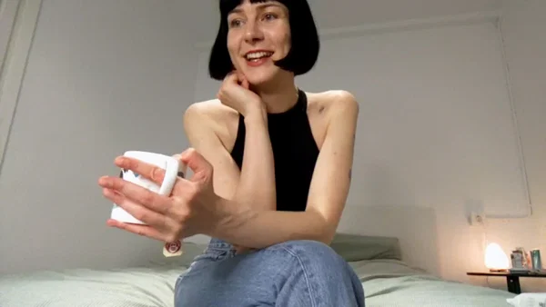 Ersties performed by Delfine Nude XXX  - Fetish, Amateur, Brunette, Pussy, Short Hair, Spreading, Feet, Non Nude  - Photo 2