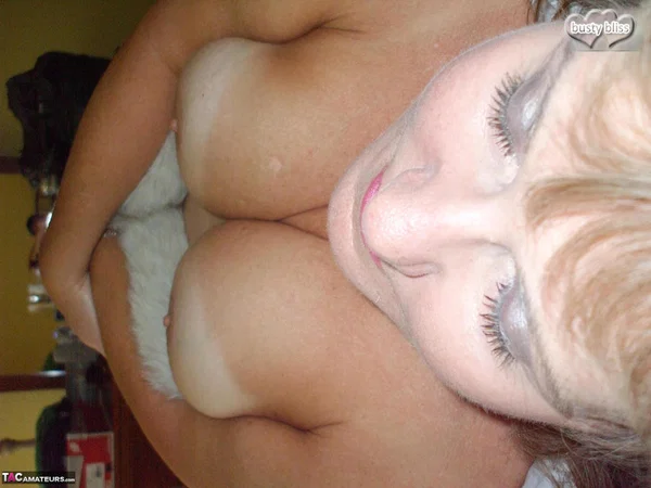 Older woman Busty Bliss licks her lips before showing her boobs in a fur coat  - Selfie, Mature, Amateur, Bikini, Chubby, Curvy, BBW, Thick, Natural Tits, Big Tits  - Photo 12