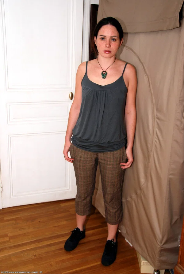 Young looking amateur shows her landing strip pussy after getting bare naked  - Amateur, Cute, Teen  - Photo 1