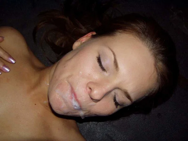 Kinky babe Robert Rosenberg gets a nasty cumshot all over her beautiful face  - Cumshot, Amateur, Brunette, White  - Photo 18